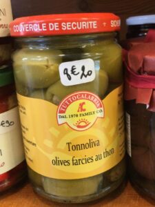 Olives farcies au thon en conserve