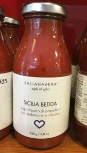 sauce sicilia bedda sauce tomate aux aubergines en conserve de 250 grammes